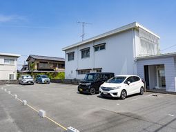 駐車場の外観