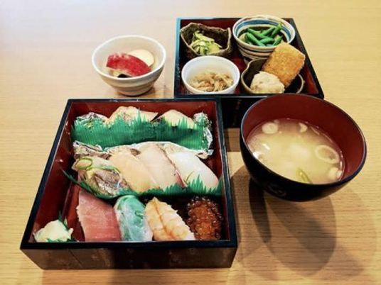 おいしそうな食事セット
