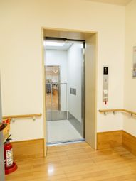 車椅子対応のエレベーター