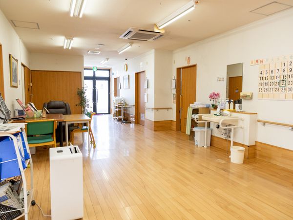 落ち着いた雰囲気の多目的室
