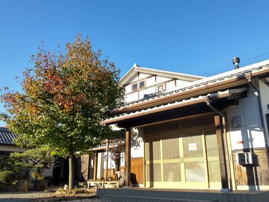 和風の施設外観  