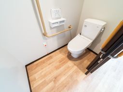 バリアフリー対応のトイレ