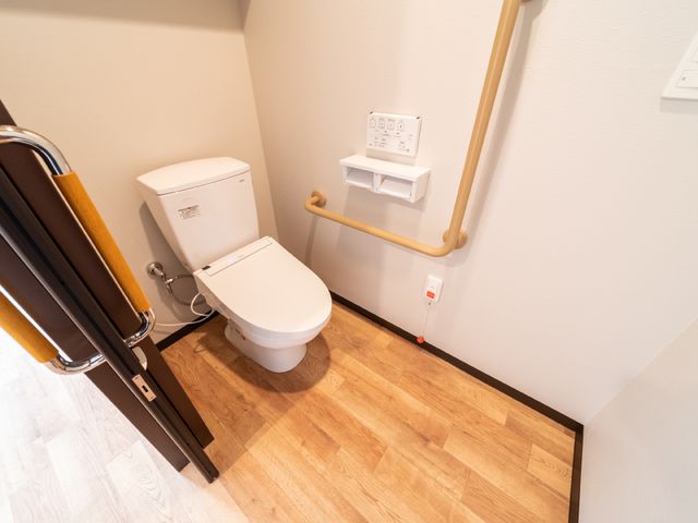 手すり付きトイレの部屋