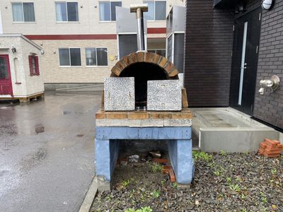 中庭の炉台