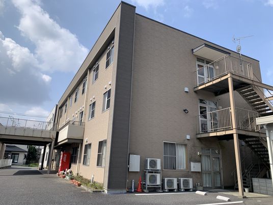 3階建ての外観
