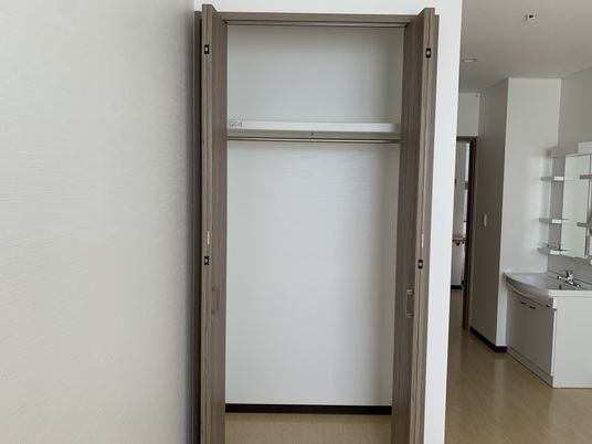 開放的なクローゼット