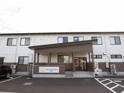 きれいなエントランスの建物