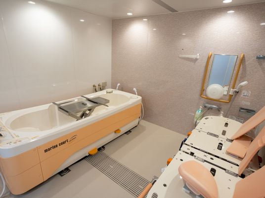 最新設備の浴室