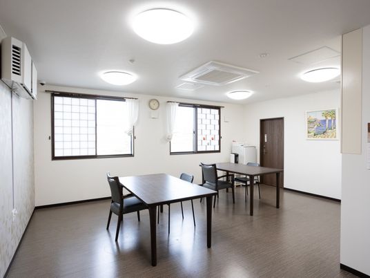 ケアの現場のダイニング風景