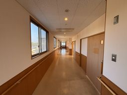 広々とした廊下