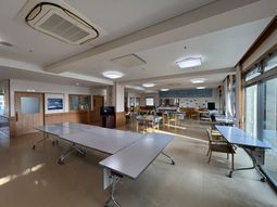 明るいスペースのリビング