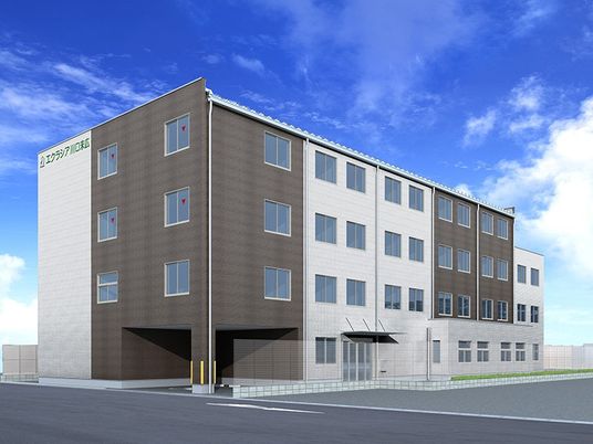 新築の建物の外観