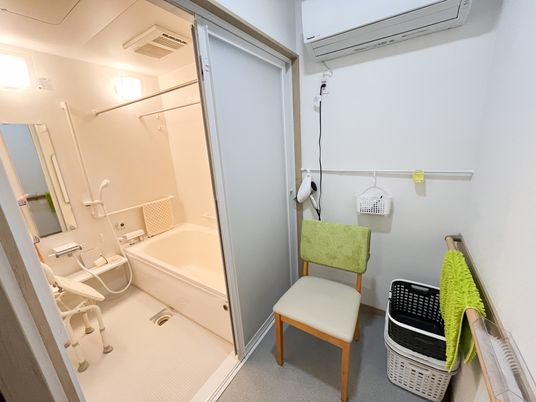 ゆったり安全な浴室