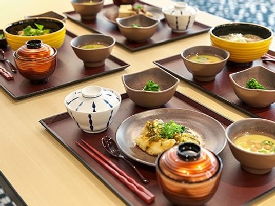 彩り豊かな和食の食卓
