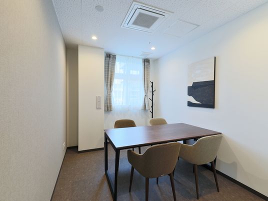 清潔感ある居室の雰囲気