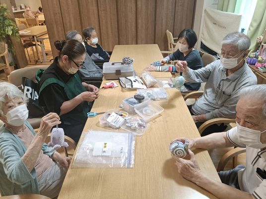 和やかな手芸活動