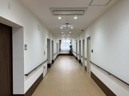 手すり付きの廊下部分