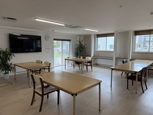 広々とした明るい室内