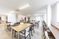 広々としたダイニングルーム