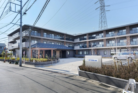 キレイな施設の外観