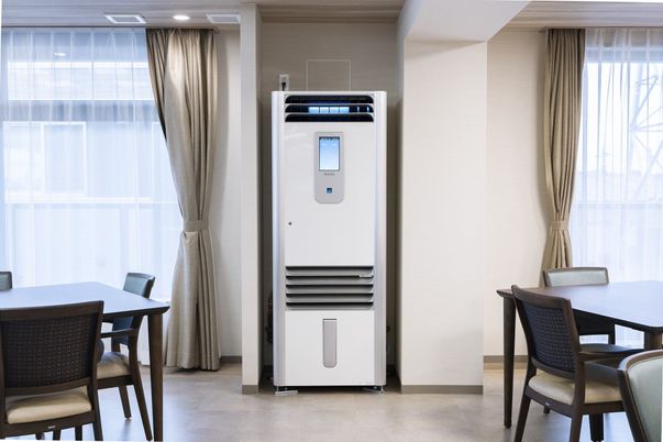 清潔なダイニングスペース