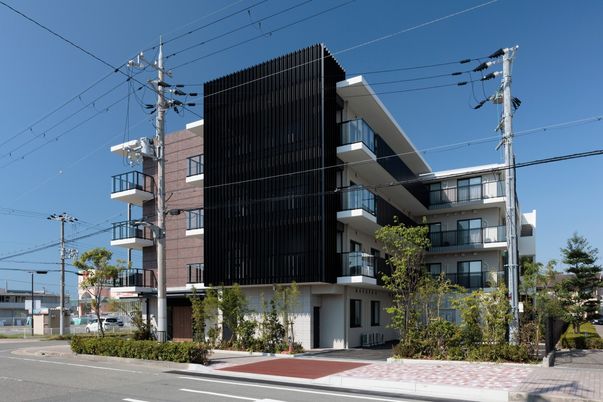 現代的な建物の外観