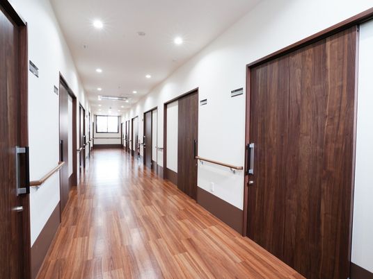 きれいな木目調廊下