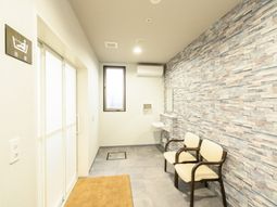 待合室の明るいコーナー