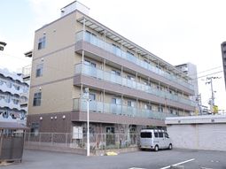 多階建て建物外観