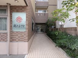 落ち着いたエントランス通路