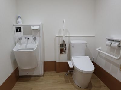バリアフリーのトイレ設備