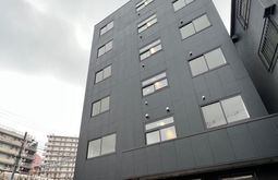 現代的な建物の外観