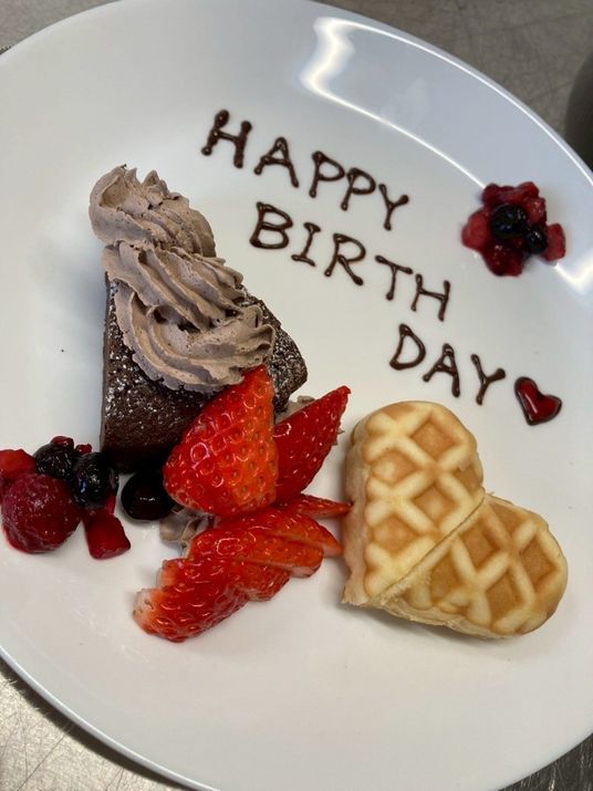 誕生日ケーキの皿