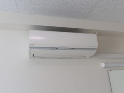 働く環境のエアコン