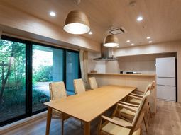 暖かみのあるダイニング