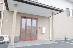 シンプルモダンなエントランス