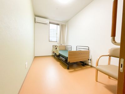 シンプルな居室一角