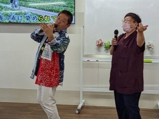 催し物を楽しむ参加者