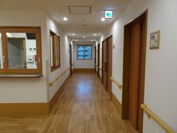 温かみのある廊下