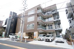 都市型の外観ビル