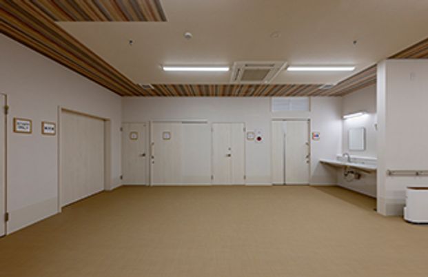 広々とした廊下