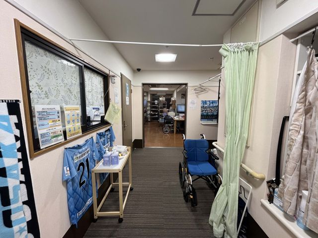 スタッフの休憩エリア スタッフイメージ スタッフの休息に使われるエリアには、作業に便利な配慮がされています。快適な環境が整っています。