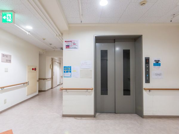 静かな廊下