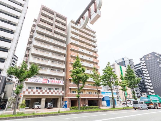 高層住宅の外観