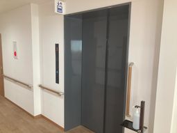 ゆったり通れるエレベーター