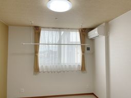 明るく清潔な居室