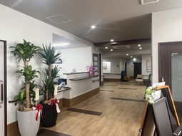 ゆったりとしたロビー風景