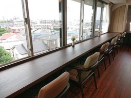 窓辺の共用スペース