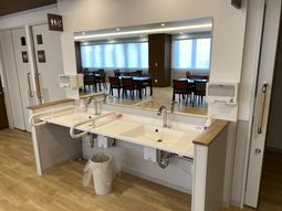 広々とした洗面台