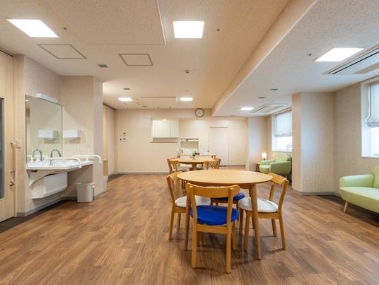 広々とした室内空間
